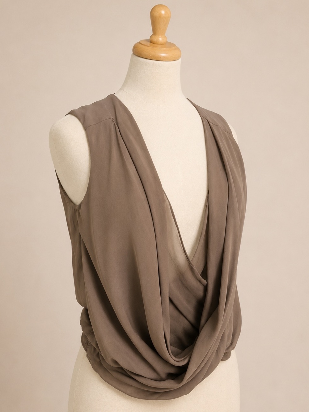 Diane von Furstenberg DVF Issie Silk Surplice Wrap Blouse Taupe Size 2 - Picture 7 of 15